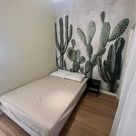 Saint-roch Station アパート